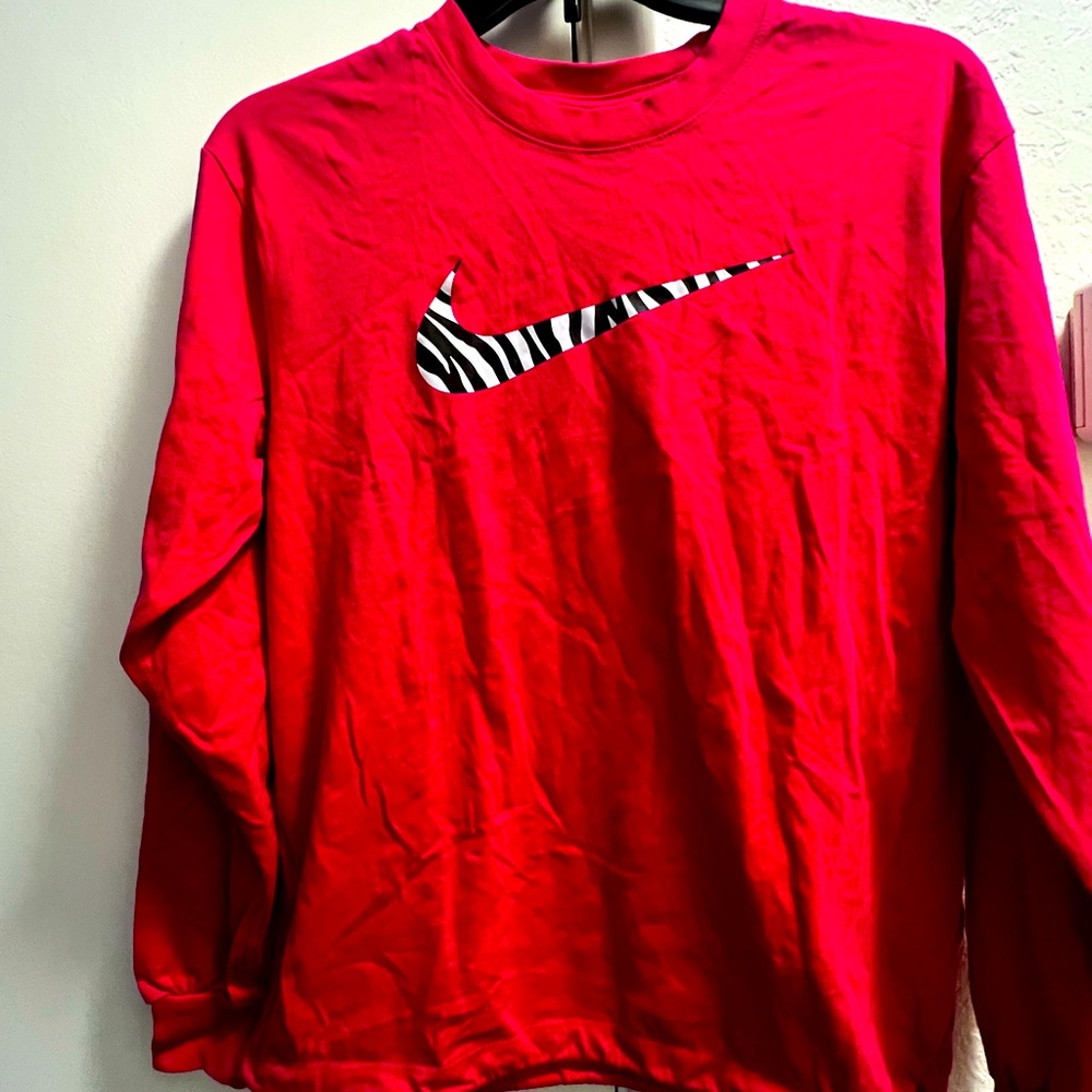 Nike pull over